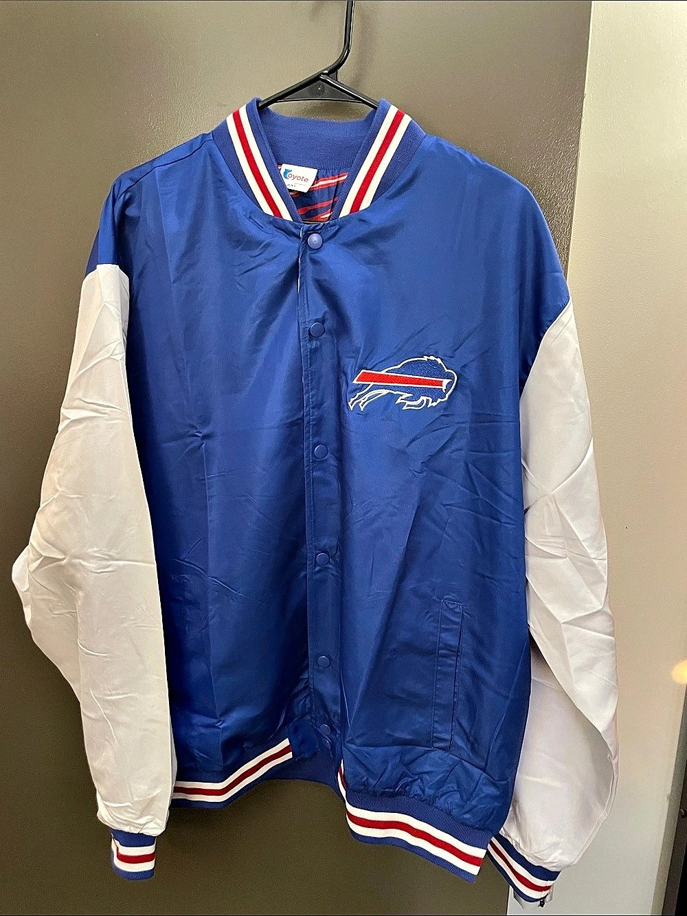 Buffalo Bills varsity jacket Blue & White Men's Size XL new never worn